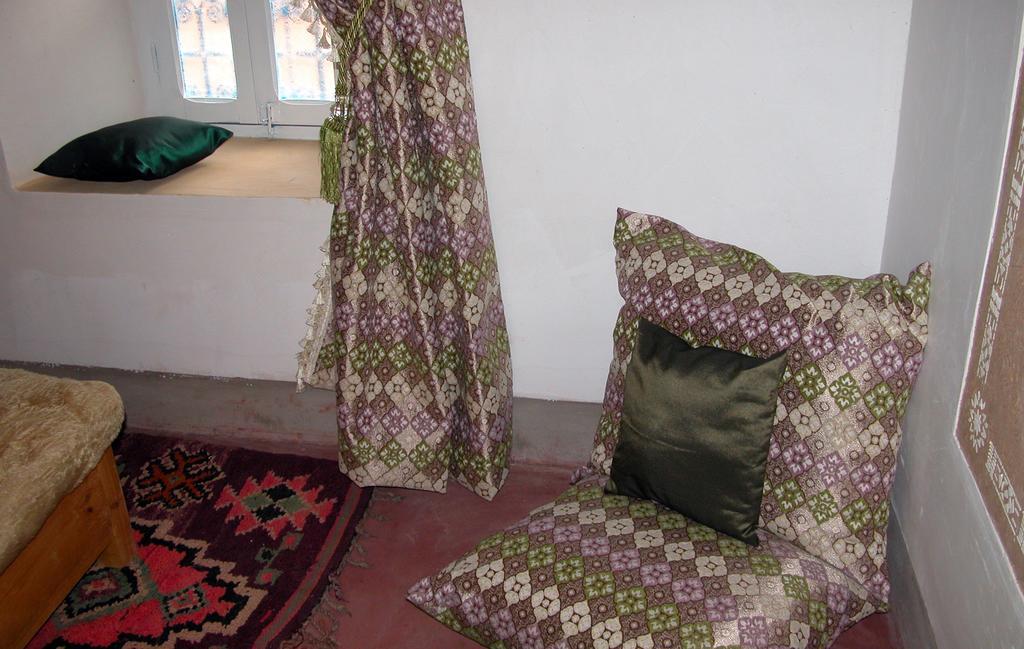 Kasbah Iswan Bed & Breakfast Kelaat-M'Gouna Room photo